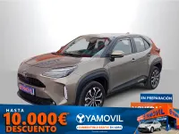 Usado Toyota Yaris Style 116 CV (85 kW) 2024 Gris Utilitario