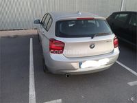 Usado BMW 118 Comfort Edition 143 CV (105 kW) 2014 Gris / plata Utilitario