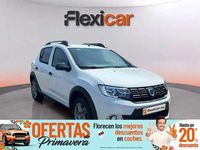 Usado Dacia Sandero Comfort 90 CV (66 kW) 2018 Blanco Utilitario