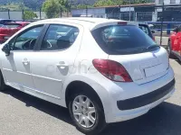 Usado Peugeot 207 68 CV (50 kW) 2014 Blanco Descapotable