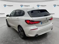 Usado BMW 118 150 CV (110 kW) 2021 Blanco Berlina