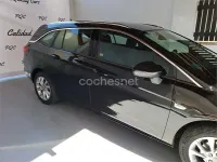 Usado Opel Astra Elegance 145 CV (106 kW) 2020 Negro Familiar