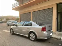 Usado Opel Vectra Elegance 125 CV (91 kW) 2003 Gris / plata Berlina