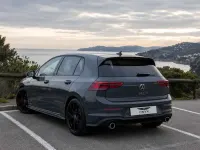 Usado VW Golf VIII GTI 245 CV (180 kW) 2024 Gris Utilitario