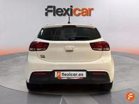 Usado Kia Rio 100 CV (73 kW) 2021 Blanco