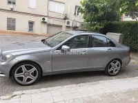 Usado Mercedes C200 Avantgarde 136 CV (100 kW) 2012 Gris / plata Berlina