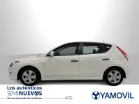 Usado Hyundai i30 Classic 109 CV (80 kW) 2011 Blanco Berlina
