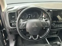 Usado Mitsubishi Outlander Motion 150 CV (110 kW) 2019 Negro SUV