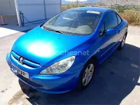 Usado Peugeot 307 CC 110 CV (80 kW) 2004 Azul Descapotable
