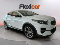 Usado Kia XCeed 120 CV (88 kW) 2019 Blanco SUV