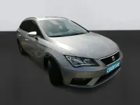 Begagnad Seat Leon Style 150 HK (110 kW) 2019 Gul Kombi
