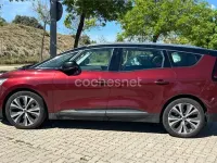 Usado Renault Grand Scénic IV Zen 130 CV (95 kW) 2017 Granate Monovolumen