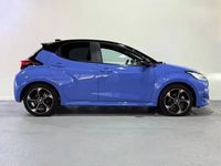 Usado Toyota Yaris Hybrid Edition 131 CV (96 kW) 2024 Azul Berlina