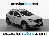Usado Dacia Sandero Stepway 90 CV (66 kW) 2014 Blanco Utilitario