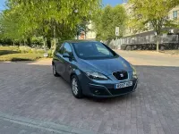 Usado Seat Altea Reference 105 CV (77 kW) 2011 Azul Monovolumen
