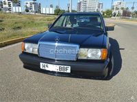 Usado Mercedes 190 126 CV (92 kW) 1985 Negro Berlina