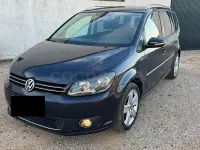 Usado VW Touran Advance 140 CV (102 kW) 2014 Azul Monovolumen