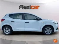 Usado Dacia Sandero Comfort 90 CV (66 kW) 2021 Blanco Berlina