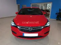 Usado Opel Astra Dynamic 136 CV (100 kW) 2019 Rojo Berlina