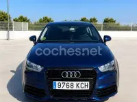 Usado Audi A1 Attraction 90 CV (66 kW) 2012 Azul Utilitario