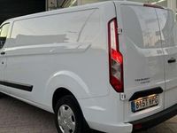 Usado Ford Tourneo Titanium 131 CV (96 kW) 2018 Blanco Monovolumen