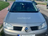 Usado Renault Mégane Expression 120 CV (88 kW) 2005 Gris / plata Berlina