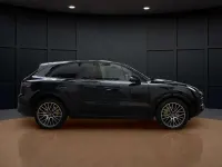 Usado Porsche Cayenne 470 CV (345 kW) 2022 Negro SUV