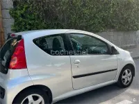 Usado Peugeot 107 68 CV (50 kW) 2008 Blanco Utilitario