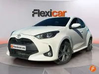 Usado Toyota Yaris Active 116 CV (85 kW) 2026 Blanco Utilitario