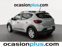 Usado Dacia Sandero Expression 91 CV (66 kW) 2024 Gris Utilitario
