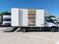 Usado Iveco Daily 159 CV (116 kW) 2022 Blanco Van
