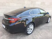 Usado Opel Insignia Selective 136 CV (100 kW) 2017 Negro Berlina