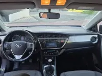 Usado Toyota Auris Active 132 CV (97 kW) 2014 Negro Berlina