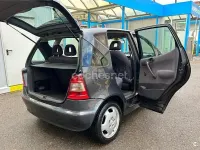 Usado Mercedes A170 Classic 90 CV (66 kW) 1999 Gris / plata Monovolumen