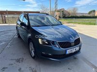 Usado Skoda Octavia 116 CV (85 kW) 2018 Gris / plata Familiar