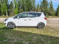 Usado Opel Meriva Cosmo 140 CV (102 kW) 2010 Blanco Monovolumen