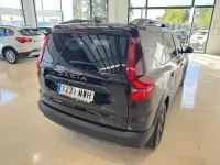 Käytetty Dacia Jogger Extreme 100 HP (73 kW) 2024 Musta Tila-auto
