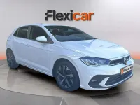Usado VW Polo Life 95 CV (69 kW) 2022 Blanco Utilitario