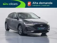 Usado Ford Focus ST-Line 155 CV (114 kW) 2023 Gris Utilitario