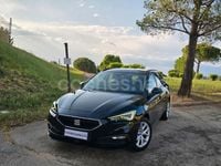 Usado Seat Leon Style 130 CV (95 kW) 2021 Negro Familiar
