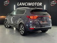 Usado Kia Sportage Plus 136 CV (100 kW) 2021 Gris / plata SUV