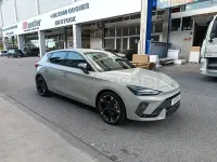 Usado Cupra Leon 150 CV (110 kW) 2025 Gris / plata Berlina