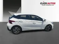 Usado Hyundai i20 79 CV (58 kW) 2025 Blanco Utilitario