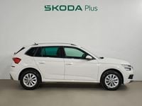Usado Skoda Kamiq Ambition 110 CV (80 kW) 2021 Blanco SUV