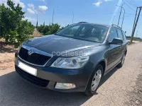 Usado Skoda Octavia Ambition 105 CV (77 kW) 2011 Gris / plata Familiar