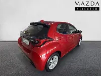 Usado Mazda 2 Comfort 116 CV (85 kW) 2022 Granate Berlina