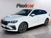 Usado Skoda Scala Selection 116 CV (85 kW) 2025 Blanco Utilitario