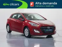 Usado Hyundai i30 90 CV (66 kW) 2016 Rojo Utilitario