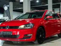 Usado VW Golf VII Sport 110 CV (80 kW) 2016 Rojo Utilitario