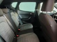 Usado Seat Arona Xperience 116 CV (85 kW) 2025 Cliff grey + techo blanco SUV